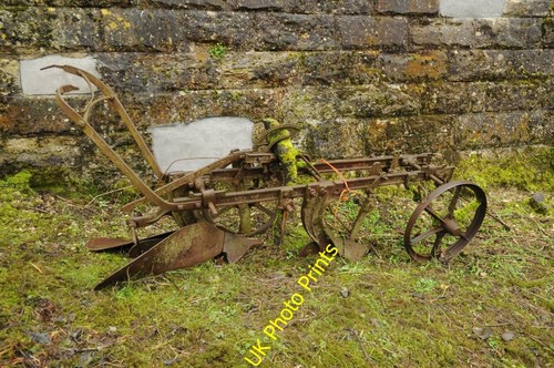 Photo 6x4 abandoned - 6x4, old