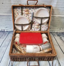Vintage Picnic Hamper | 1950s