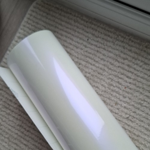 Car wrap kpmf - gloss, white