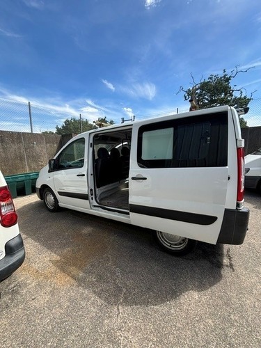 Citreon dispatch white van - white,