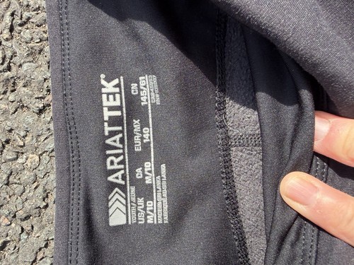Ariat tek - tek, available)