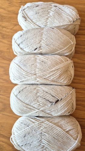 100g balls patons wool - 5,