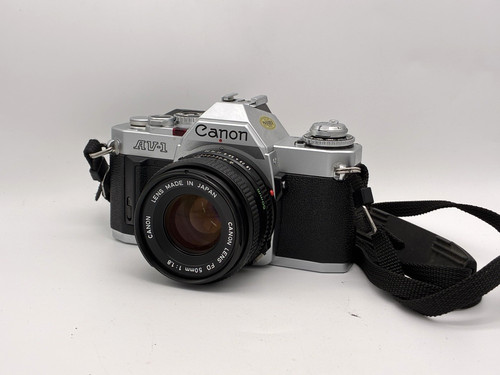 Canon 35mm film camera w - av-1,