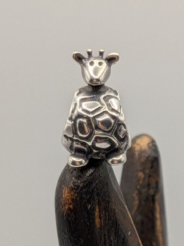 Pandora giraffe charm - pandora,