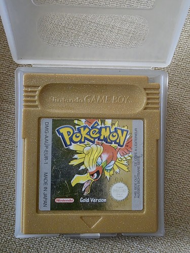 Pokemon gold nintendo game - gold,