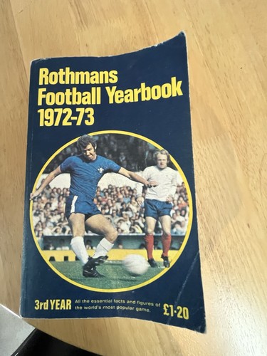 Rothmans football yearbook - rothmans,