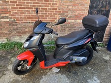 Aprilia 125 scooter
