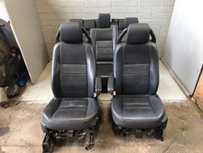 Discovery 3 Seats Black