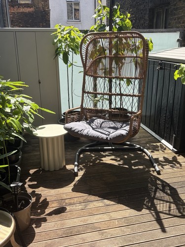 Beautiful hanging swing - hanging, garden