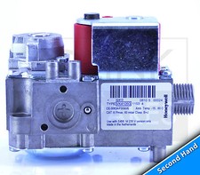 FERROLI COMBI F24B F24E F24E LPG F30B BOILER GAS VALVE 804880  WITH WARRANTY 