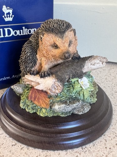 Royal doulton hedgehog hand - royal,