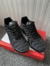 Nlke Air max plus TN all black