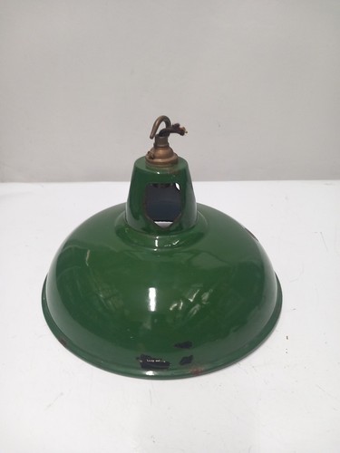 Vintage green enameled light - green,