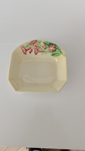 Carlton ware 1771 pin - carlton,