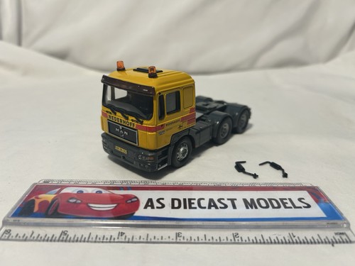 Corgi modern truck - modern, man