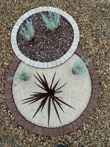Granite circles garden - circles,