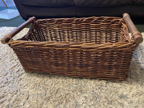 Large brown wicker basket - wicker, /
