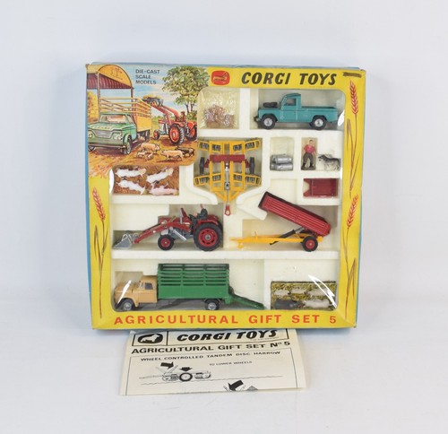 Corgi toys gift - toys,