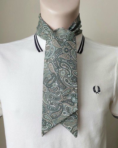 Green paisley neck tie scarf - paisley,