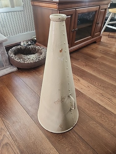 Megaphone bull horn - bull, x