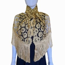 Vintage Chantilly Lace Shawl