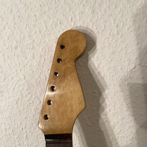 Guitar neck - /rose, s)