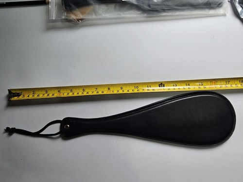 Padded metal reinforced broad - metal,