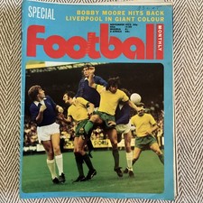 FOOTBALL MONTHLY X7  NOV 72 TO