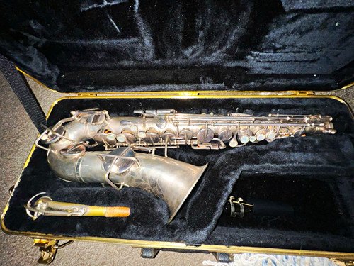 Buescher alto saxophone - buescher,