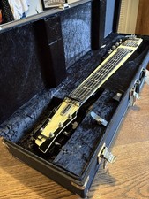 Duesenberg Fairytale SplitKing Lapsteel Guitar in Ivory and Black