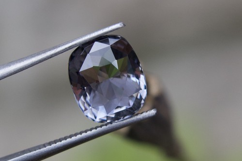 Purplish grey spinel - grey,