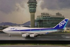 1:400  ANA B 747 - Phoenix -