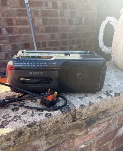 Vintage sony cfm - cfm-155, radio