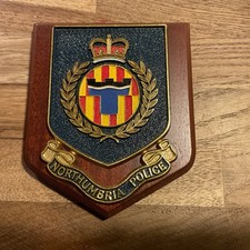 HAND PAINTED BRITISH NORTHUMBRIA POLICE FORCE SHIELD/PLAQUE