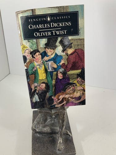Oliver twist charles dickens - oliver,