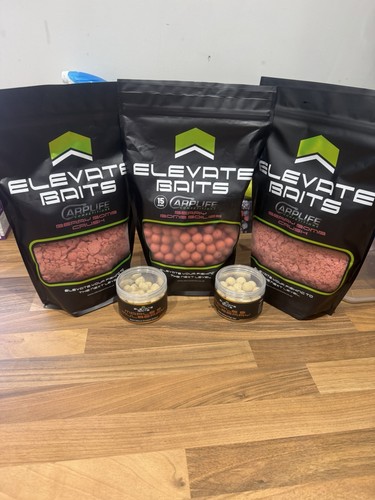 Elevate berry bomb boilies - bomb,