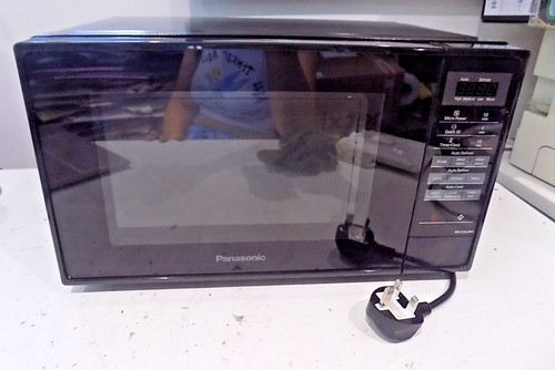 Panasonic e28jbm 800w - nn-e28jbm,