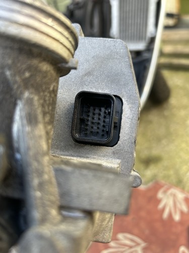 Vespa gts250 ecu throttlebody - ecu,