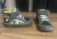 Infant Size 4 1/2 G. Clarks High Tops Trainers