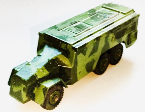 Dinky toys 677 armoured - 677,