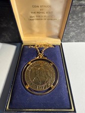 The Royal Mint Crown Of Crowns 1977 Silver Jubilee Coin/Medal 22ct Gold Plated