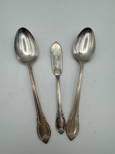 Serving spoons 1 - 2, spreader