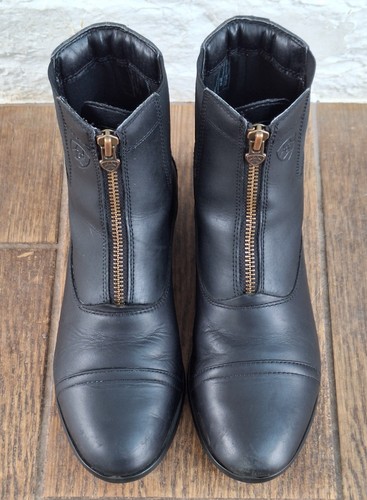 Fabulous black ariat zip - iv,