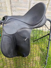 wintec saddle 17.5 black with