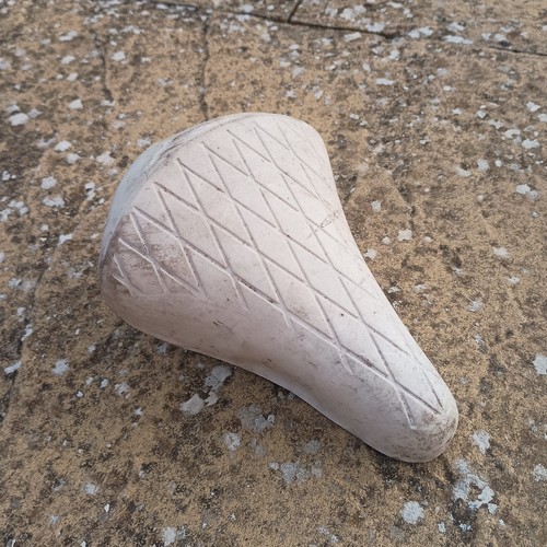 Vintage white rubber - white,