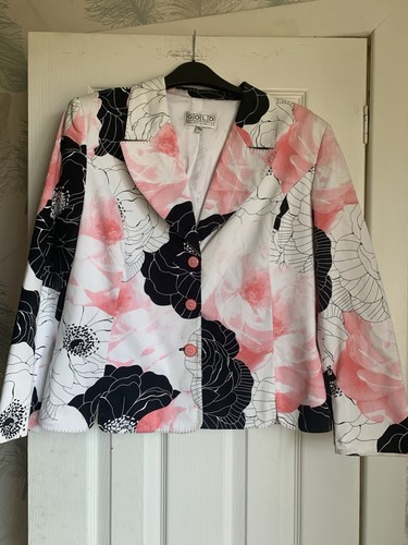 Vintage floral jacket from - floral,