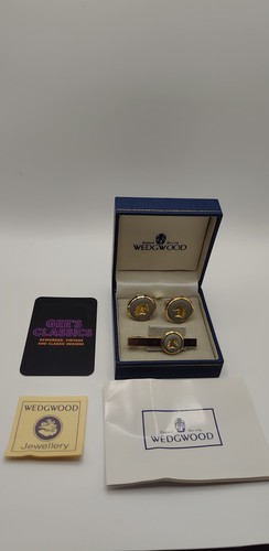 Wedgwood gold grey - &, horse