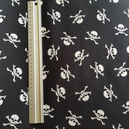Rose hubble black fabric - rose,