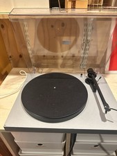 Pro-Ject Debut III Turntable