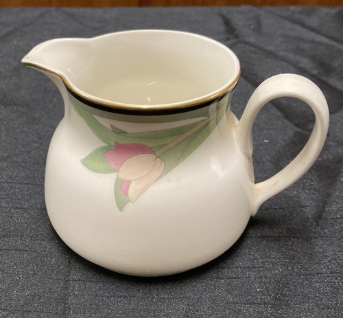 Royal doulton vogue milk jug - milk,